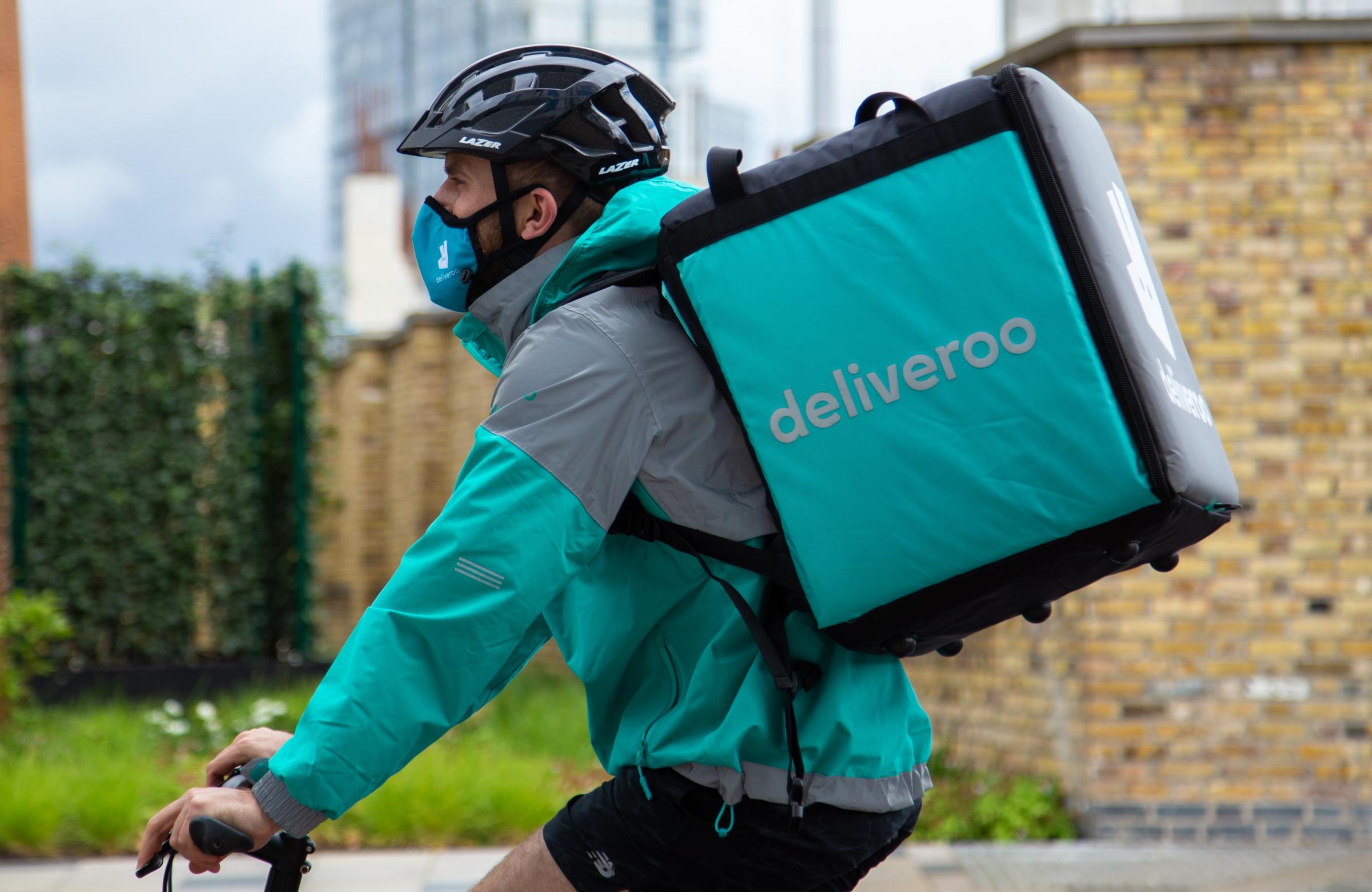 Deliveroo shares rose higher as soon as retail investors began trading