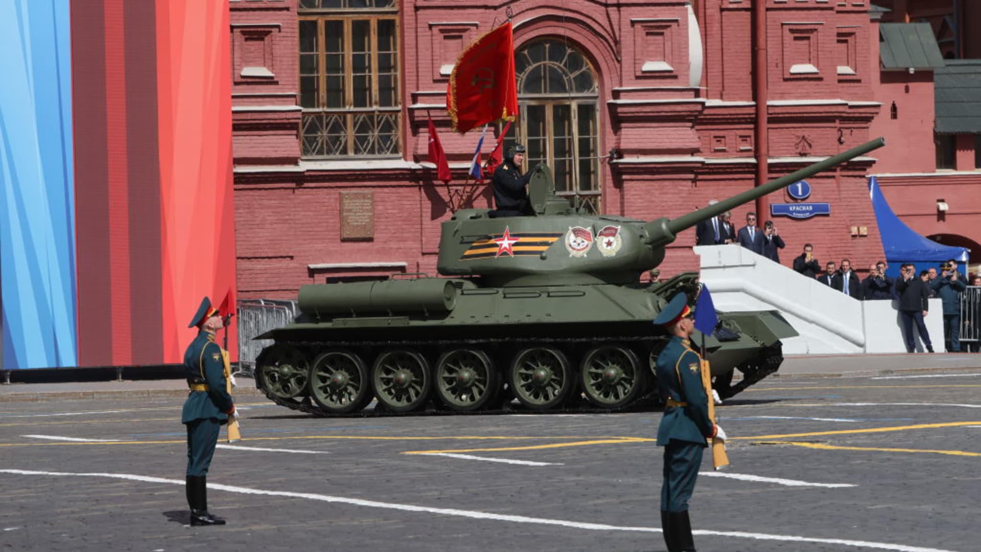 Putin’s ‘one-tank’ protection power parade used to be an embarrassment for Russia, analysts mutter