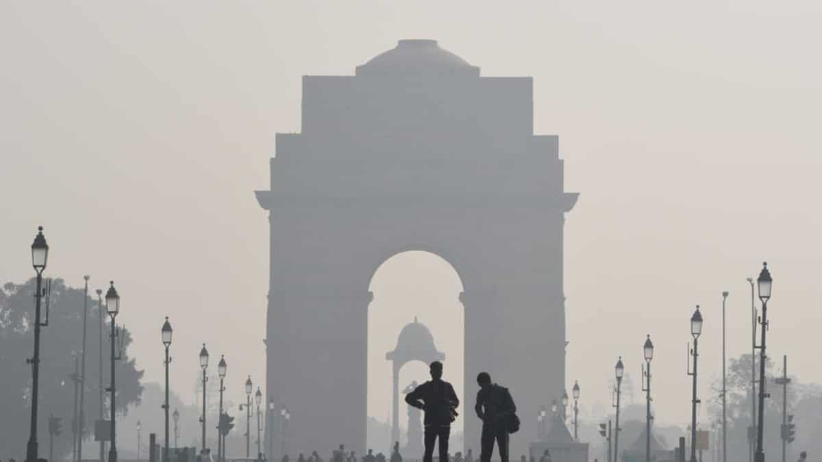 India: Delhi’s air quality in ‘very unfortunate’ category for 5th day in a row