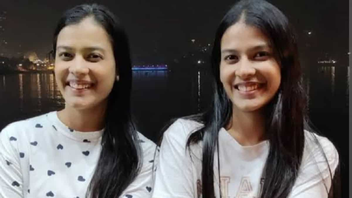 India: Twin sisters from Mumbai acquire top ranks in CA final exam