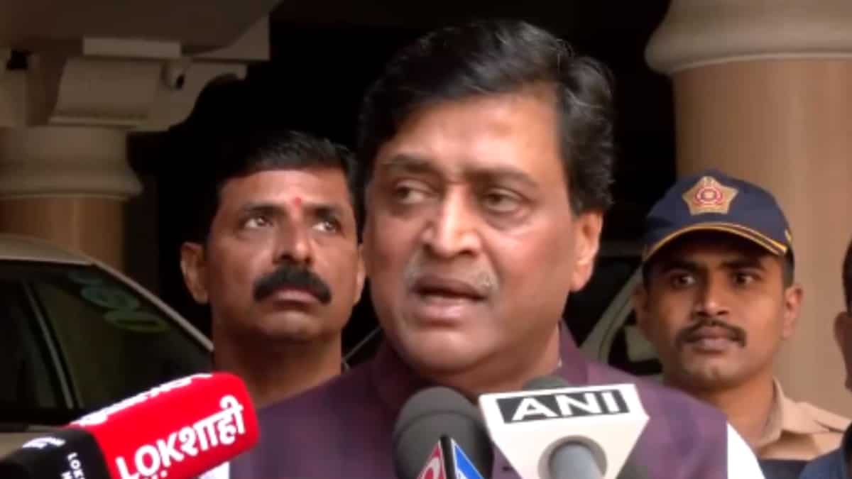 India: Ashok Chavan, Maharashtra Congress heavyweight, joins BJP