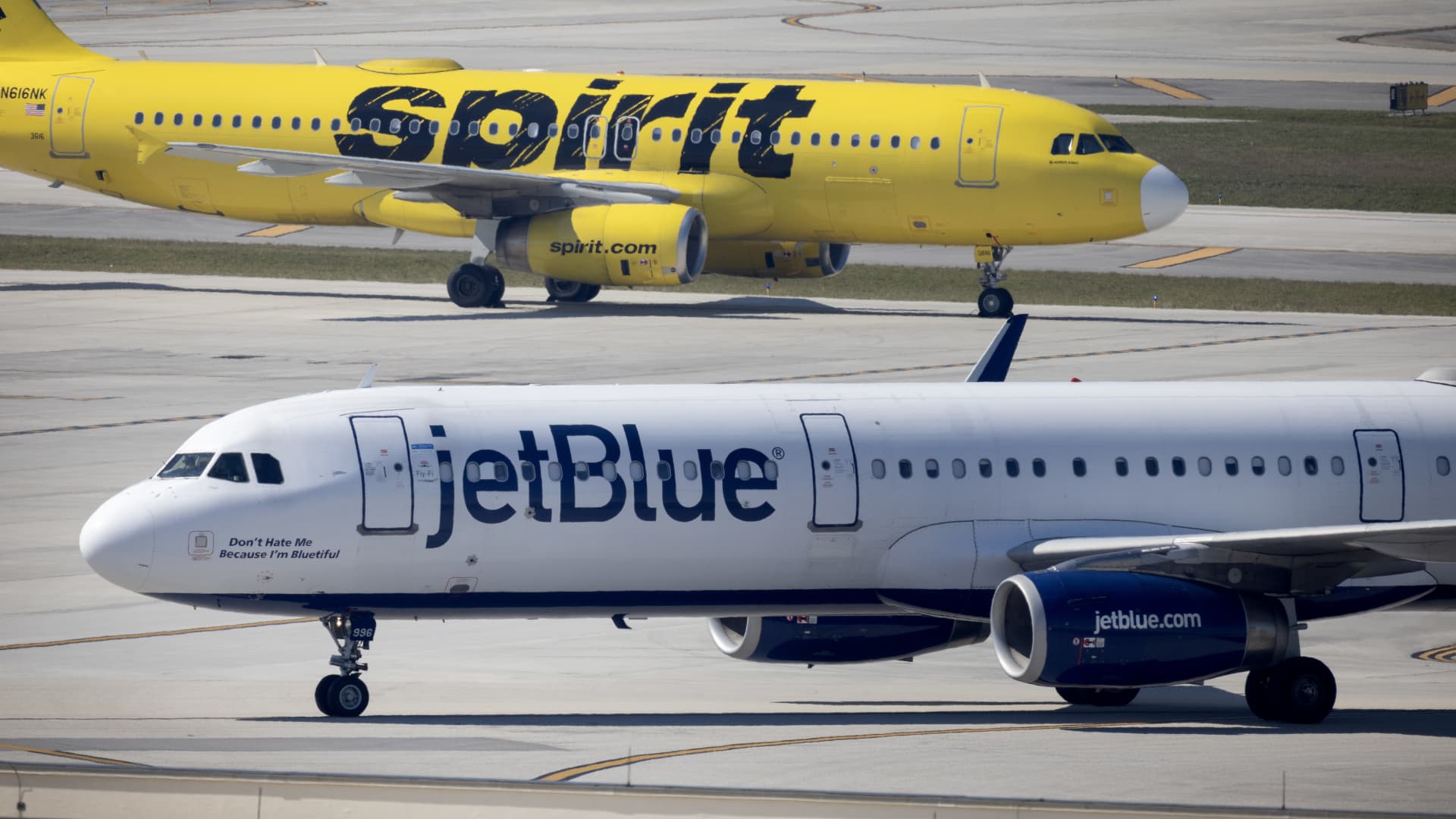 JetBlue, Spirit pause $3.8 billion merger agreement after shedding antitrust dawdle neatly with