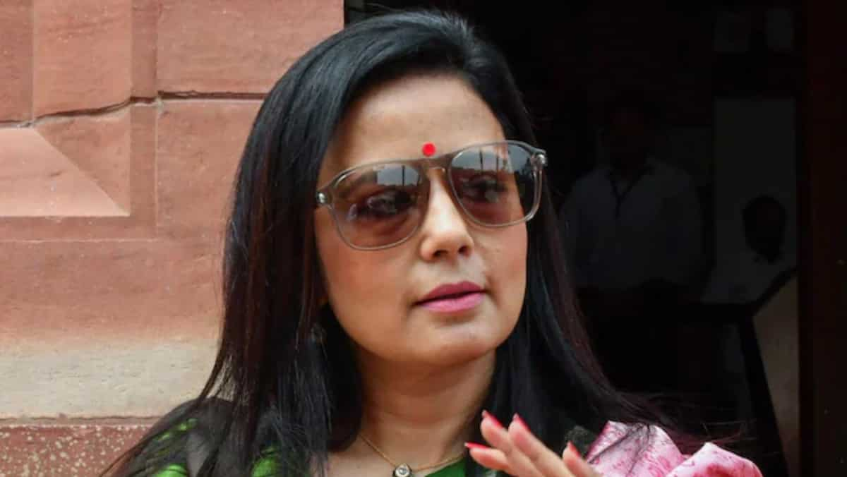 TMC MP Mahua Moitra’s ‘boss’s pajamas’ touch upon NCW chairperson sparks controversy