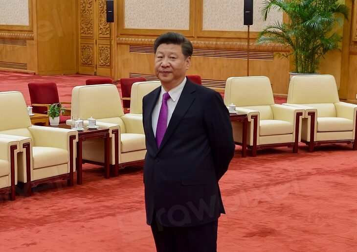 Chinese President Xi Awaits the Arrival